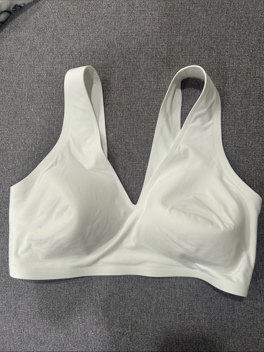 Victoria's Secret Smooth V-Neck Wireless Bra - White